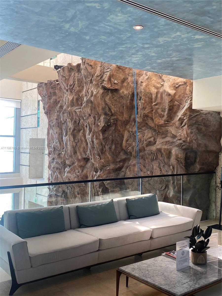 CENTRAL CARILLON BEACH CO - Residential