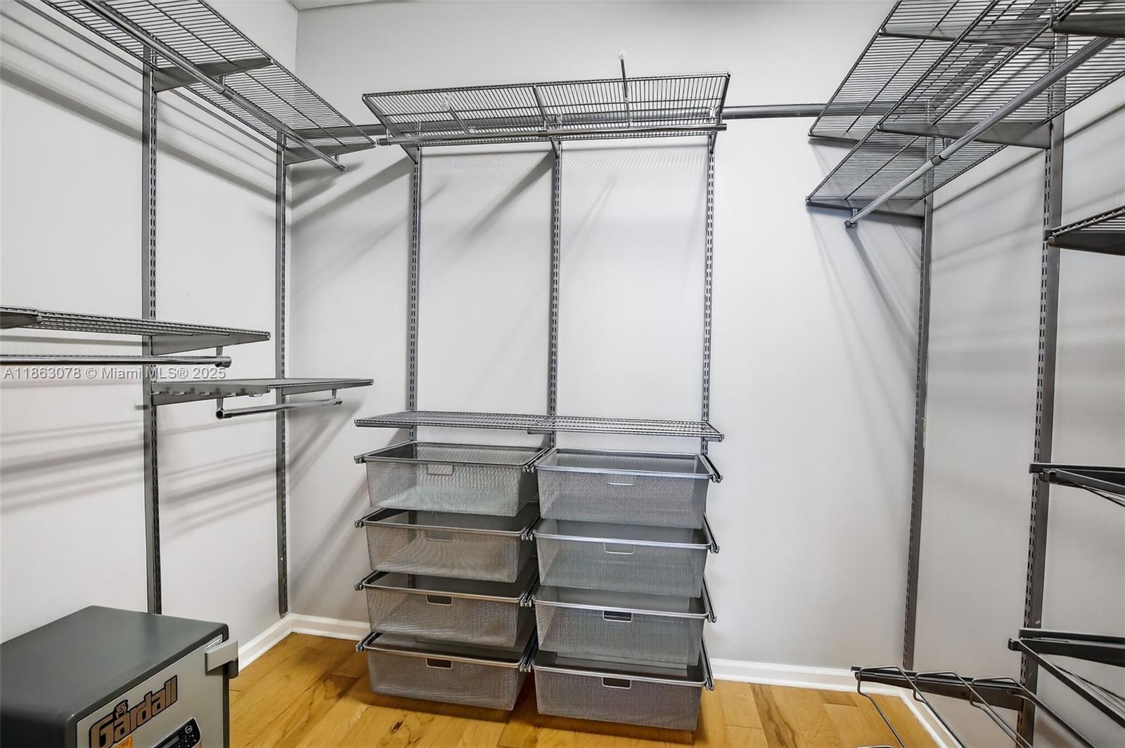 CASCADA - Residential Lease