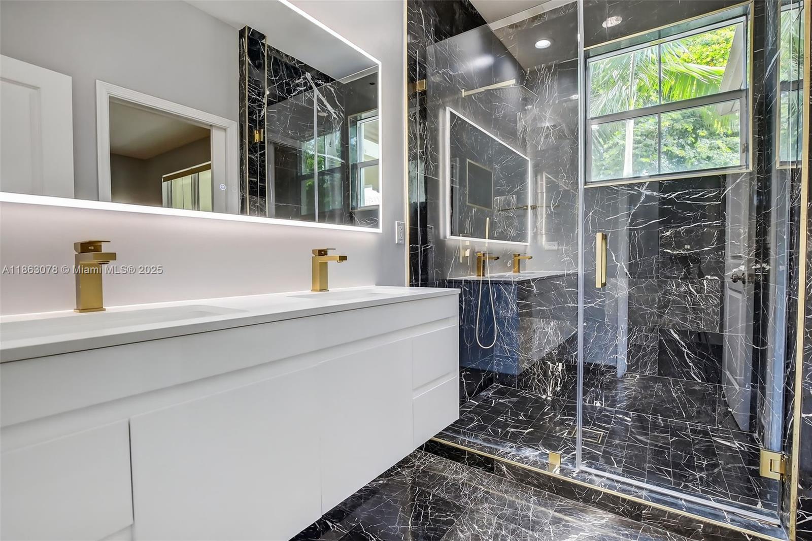 CASCADA - Residential Lease