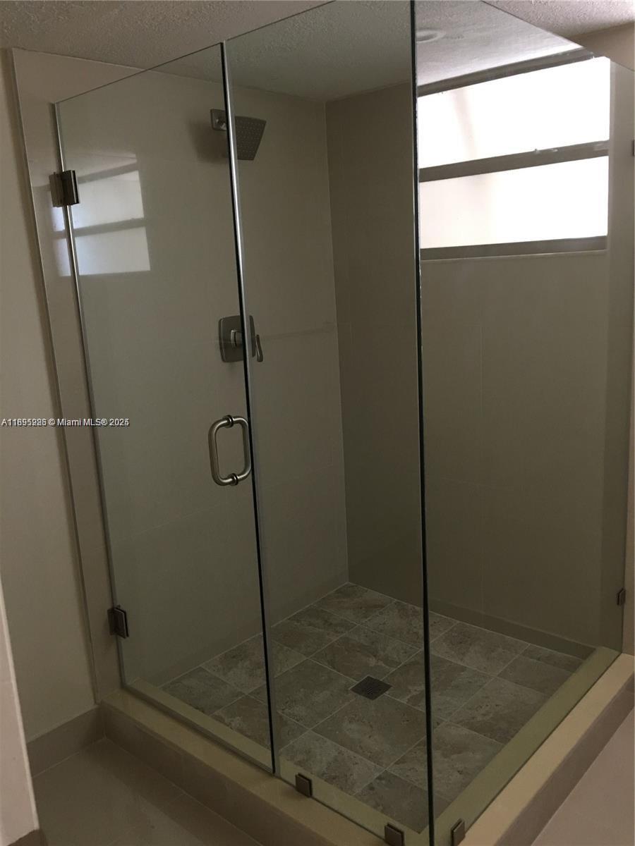 EVERGLADES SUGAR & LAND C - Residential Lease