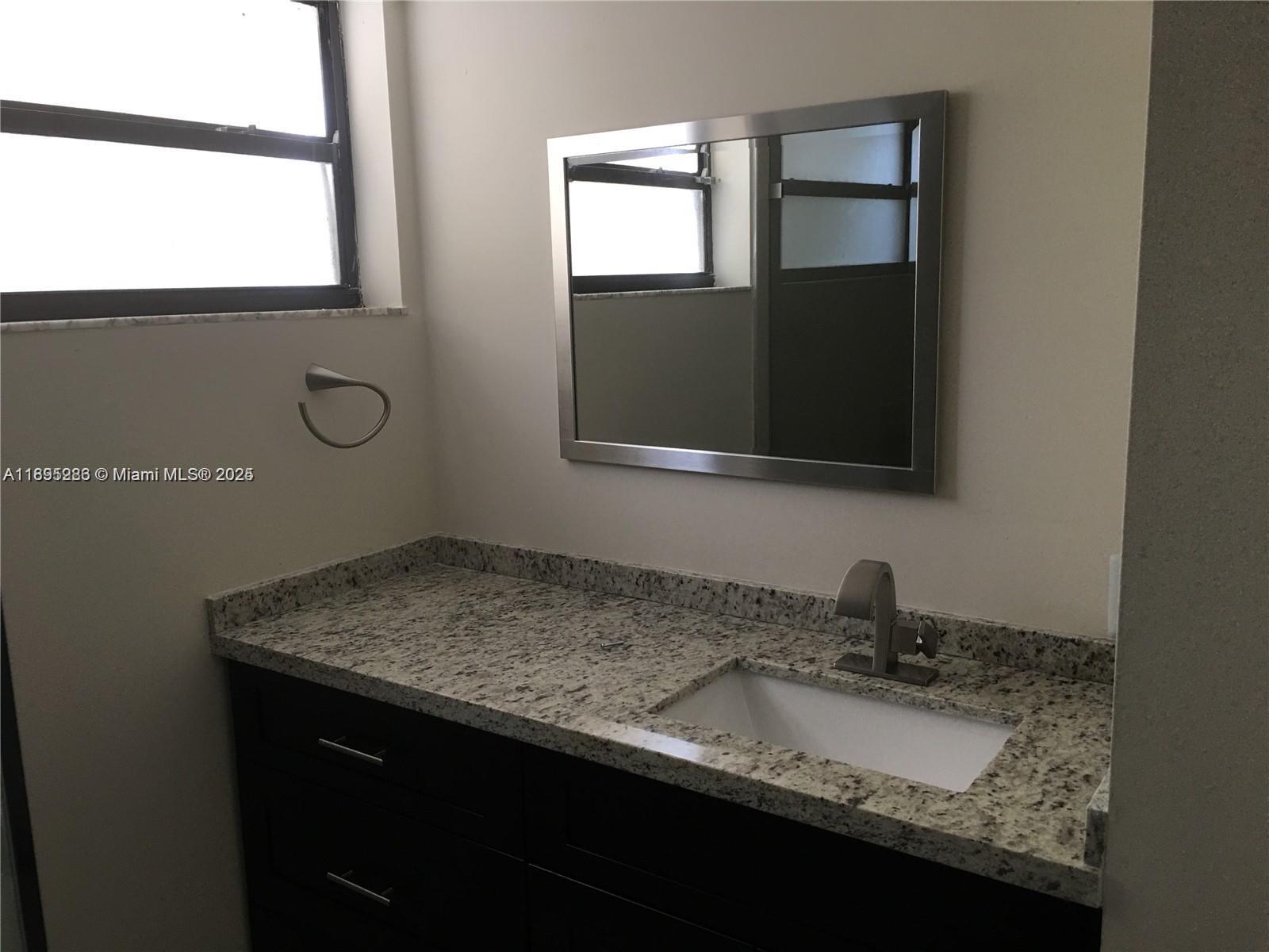 EVERGLADES SUGAR & LAND C - Residential Lease
