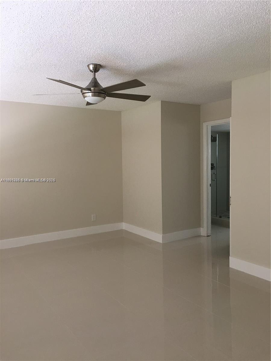EVERGLADES SUGAR & LAND C - Residential Lease