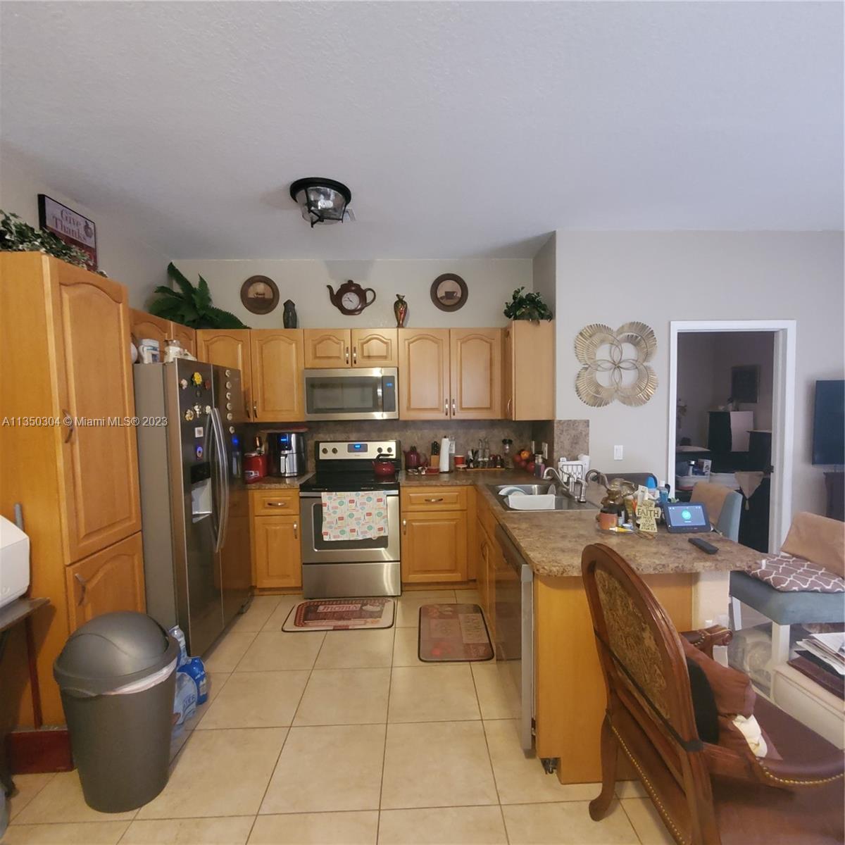 Photo 6 of 16 of listing 7585bffb-5539-4eab-a21e-4cc42b6c7229 condo