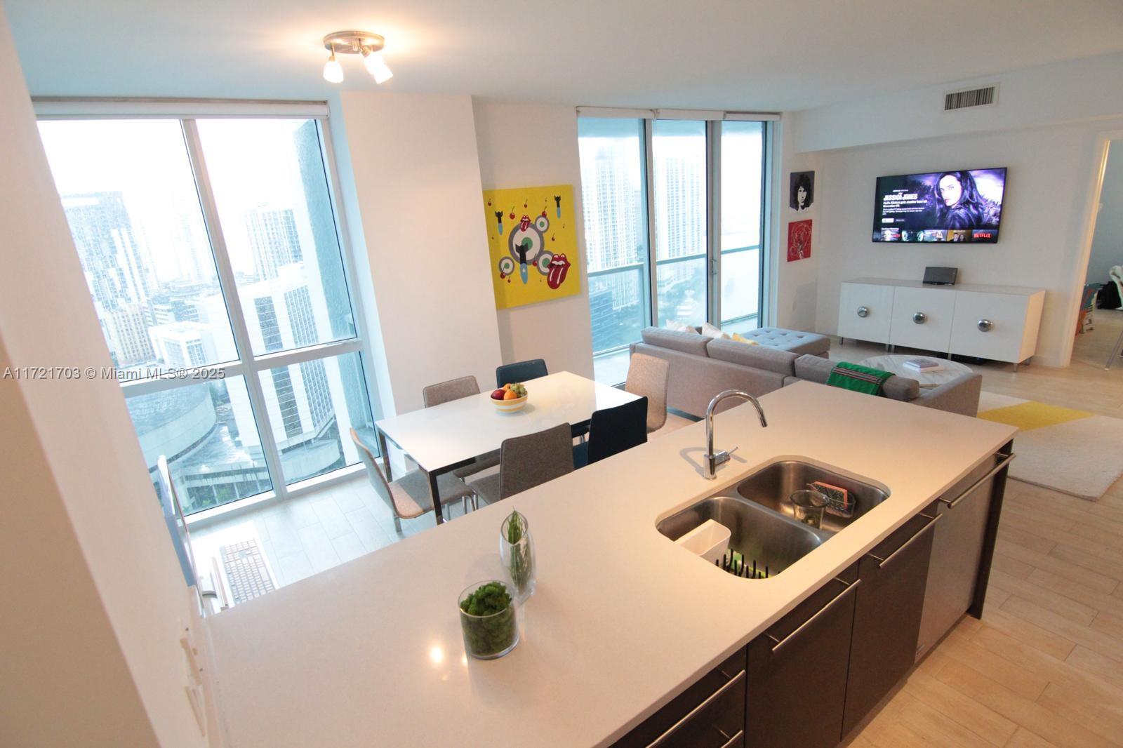 55 SE 6th St 3201