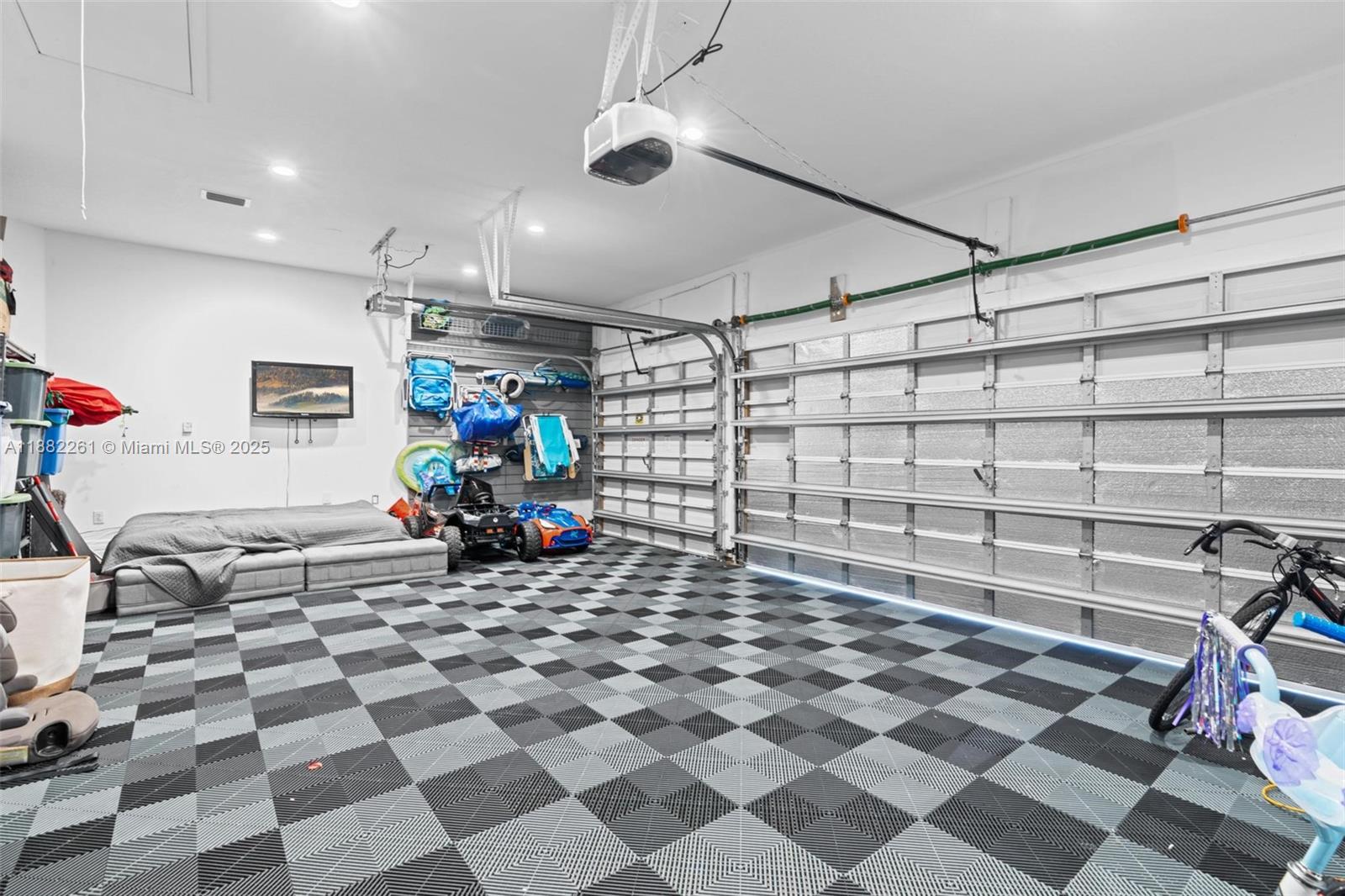 CORAL CREEK REPLAT NO 5 - Residential
