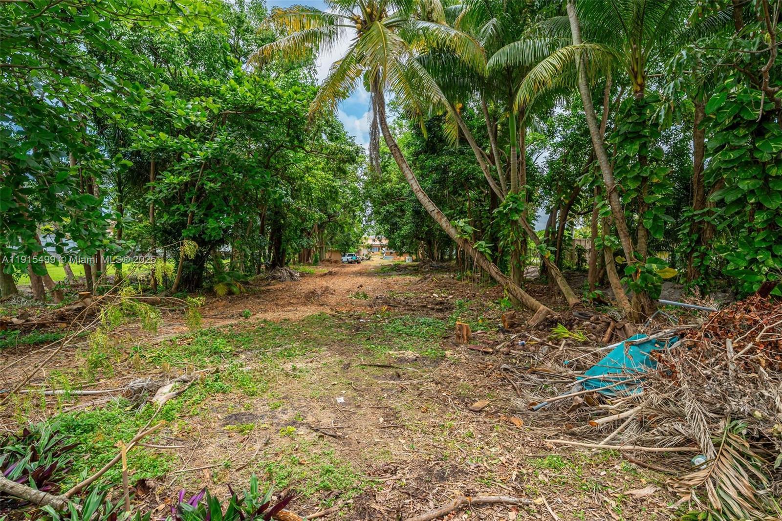 BISC GARDENS SEC F PT 1 - Residential