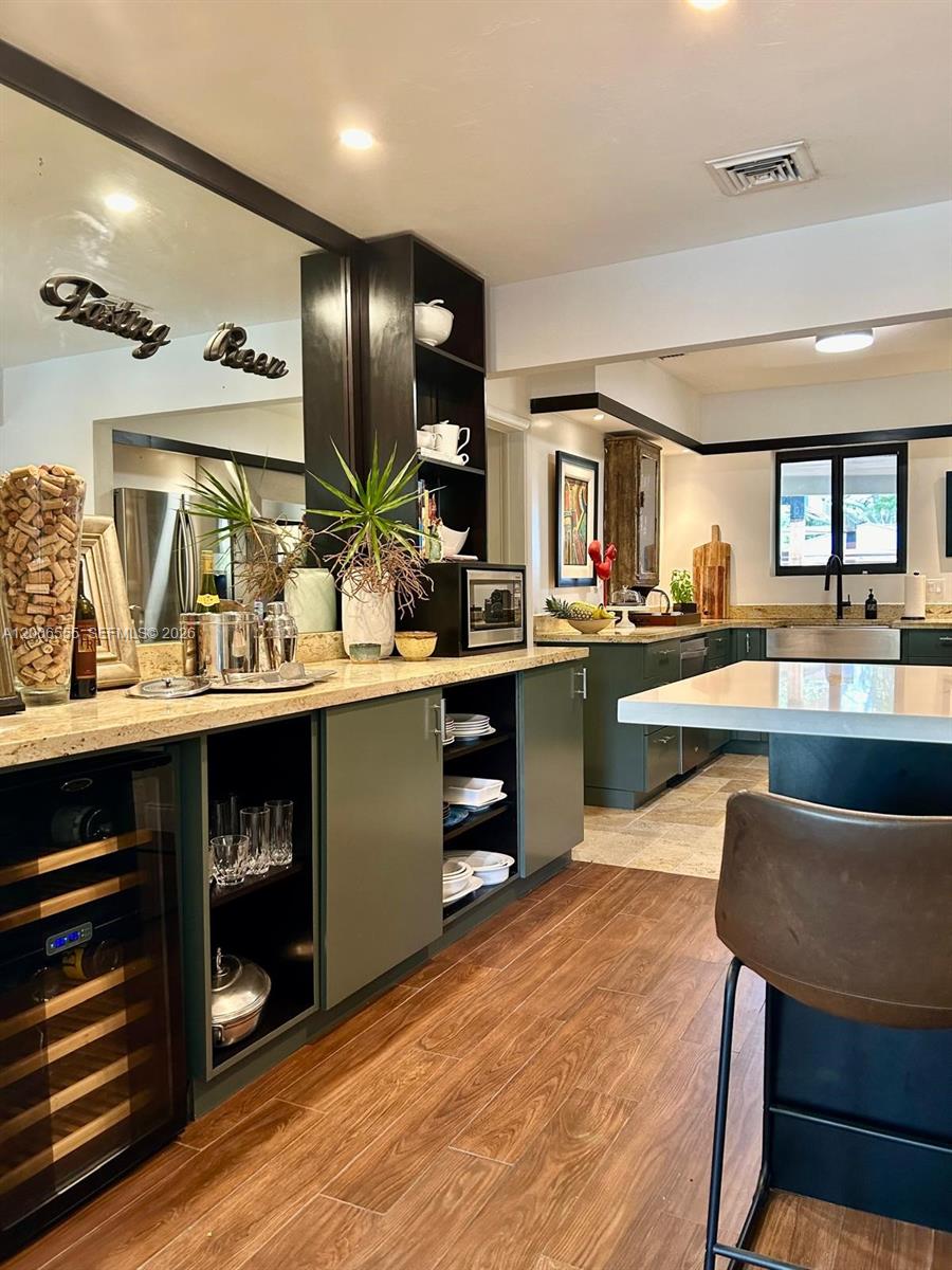 PLANTATION GARDENS 2ND SE - Residential