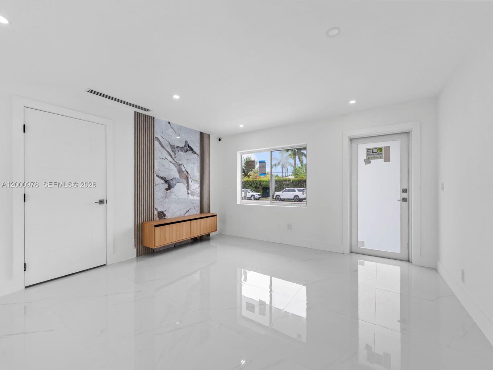 RIO NUEVO ISLE - Residential