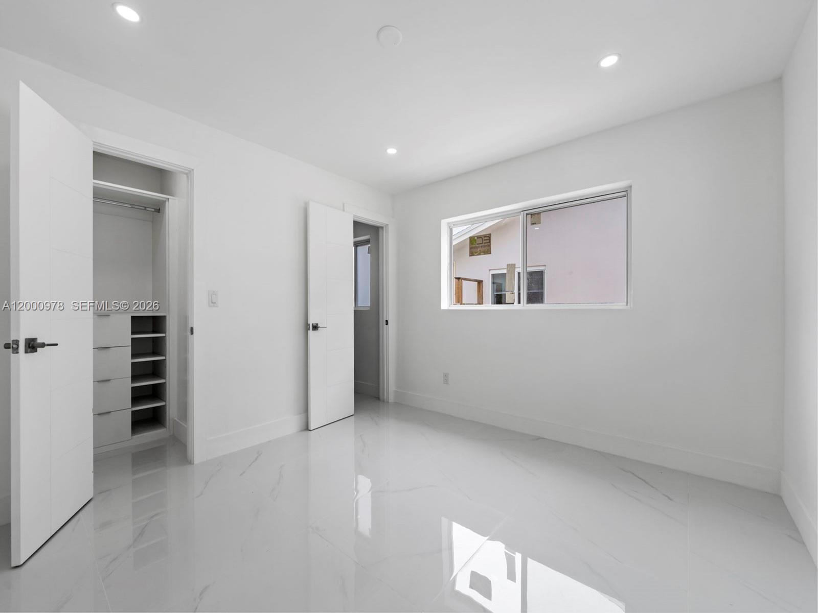 RIO NUEVO ISLE - Residential