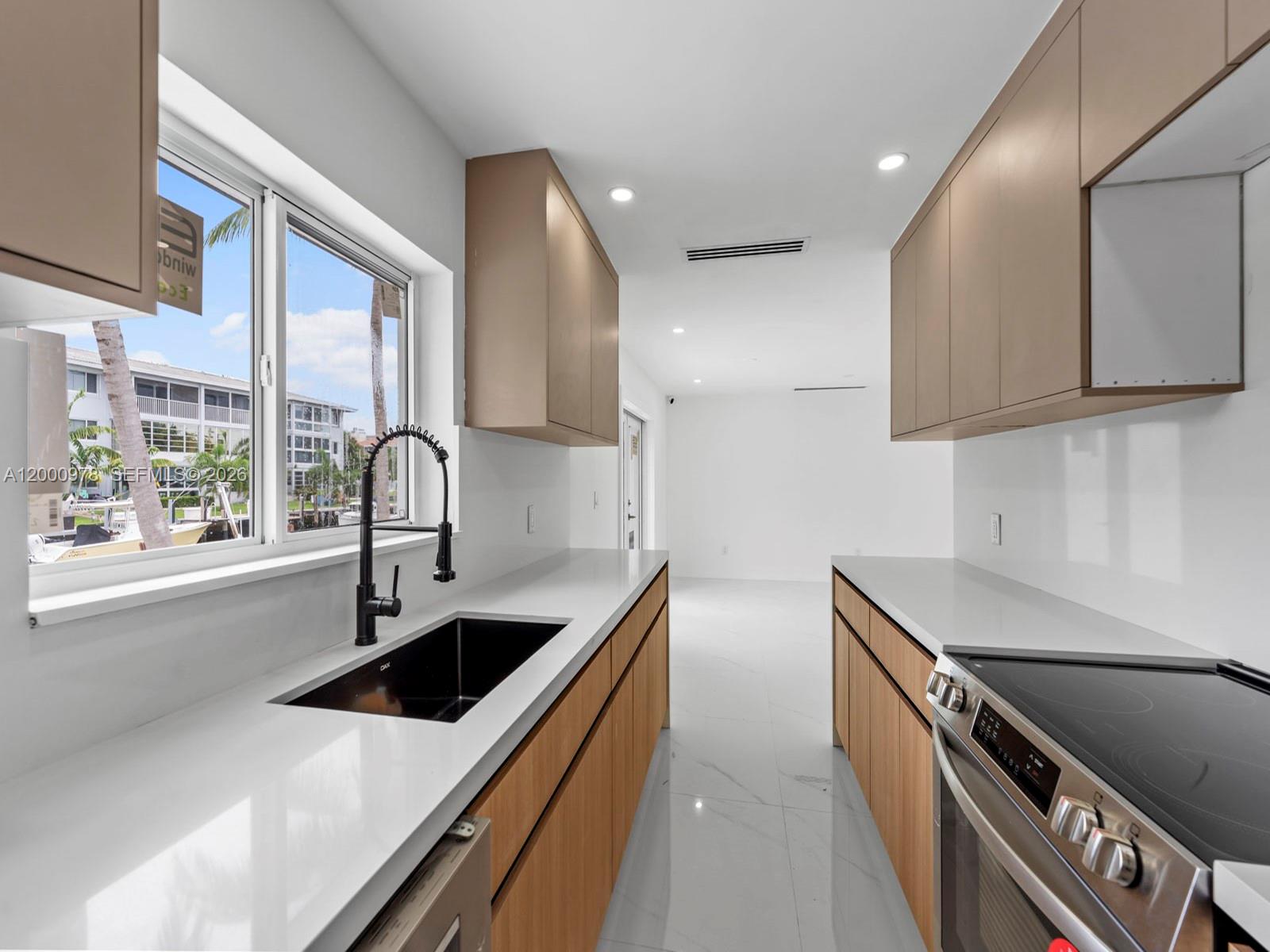 RIO NUEVO ISLE - Residential