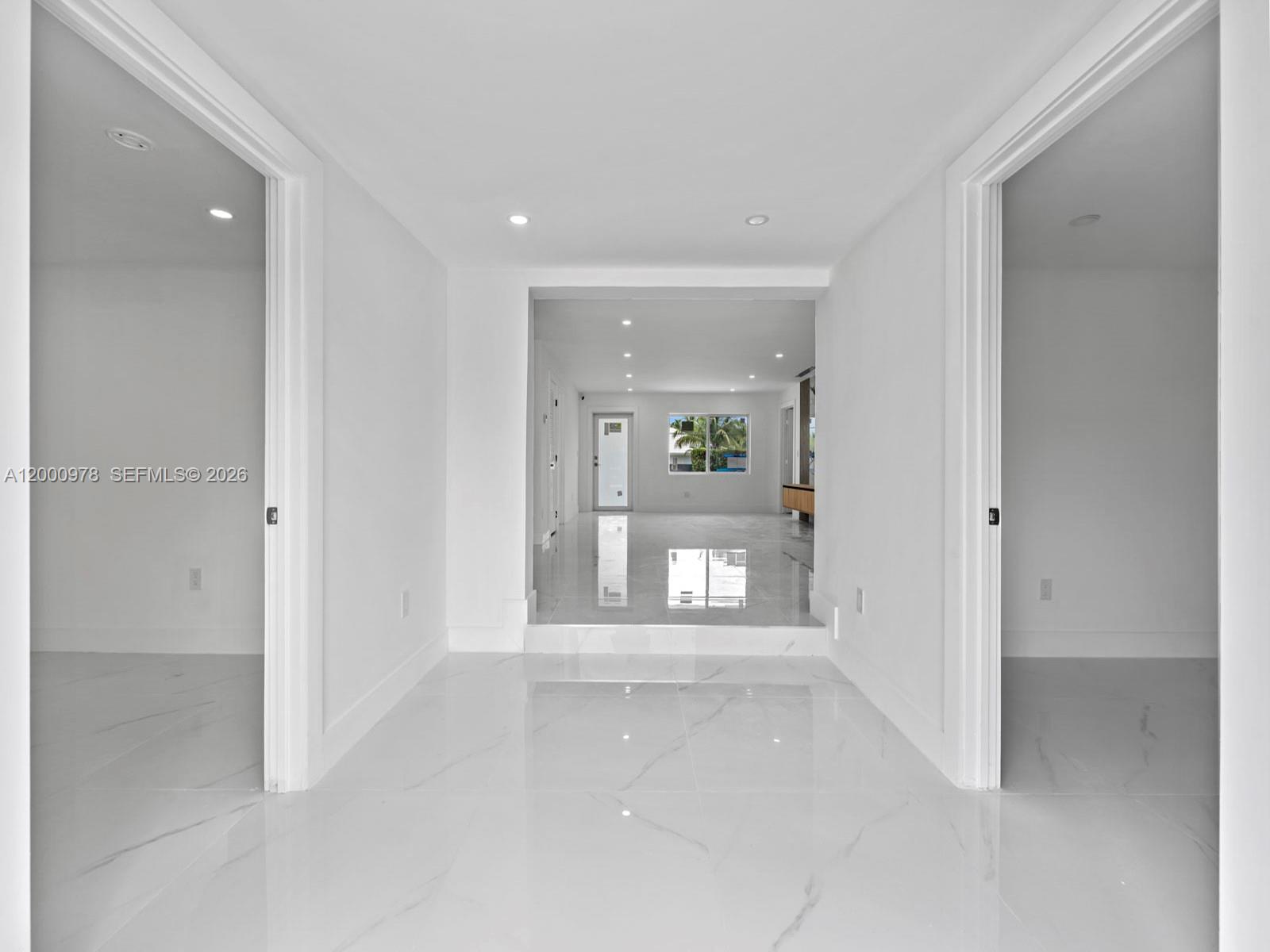 RIO NUEVO ISLE - Residential