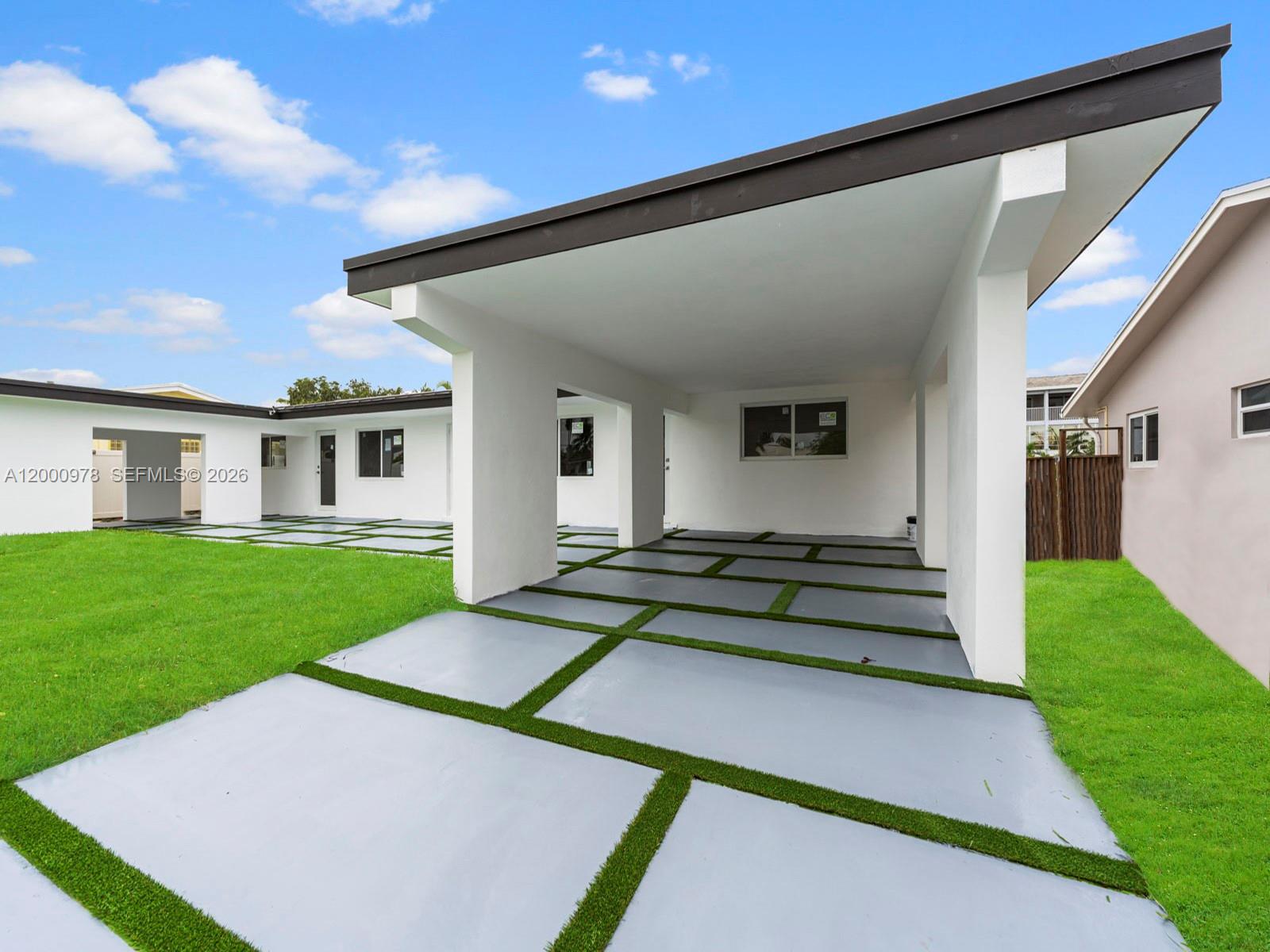 RIO NUEVO ISLE - Residential