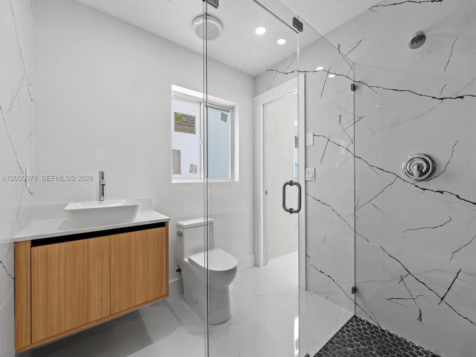 RIO NUEVO ISLE - Residential