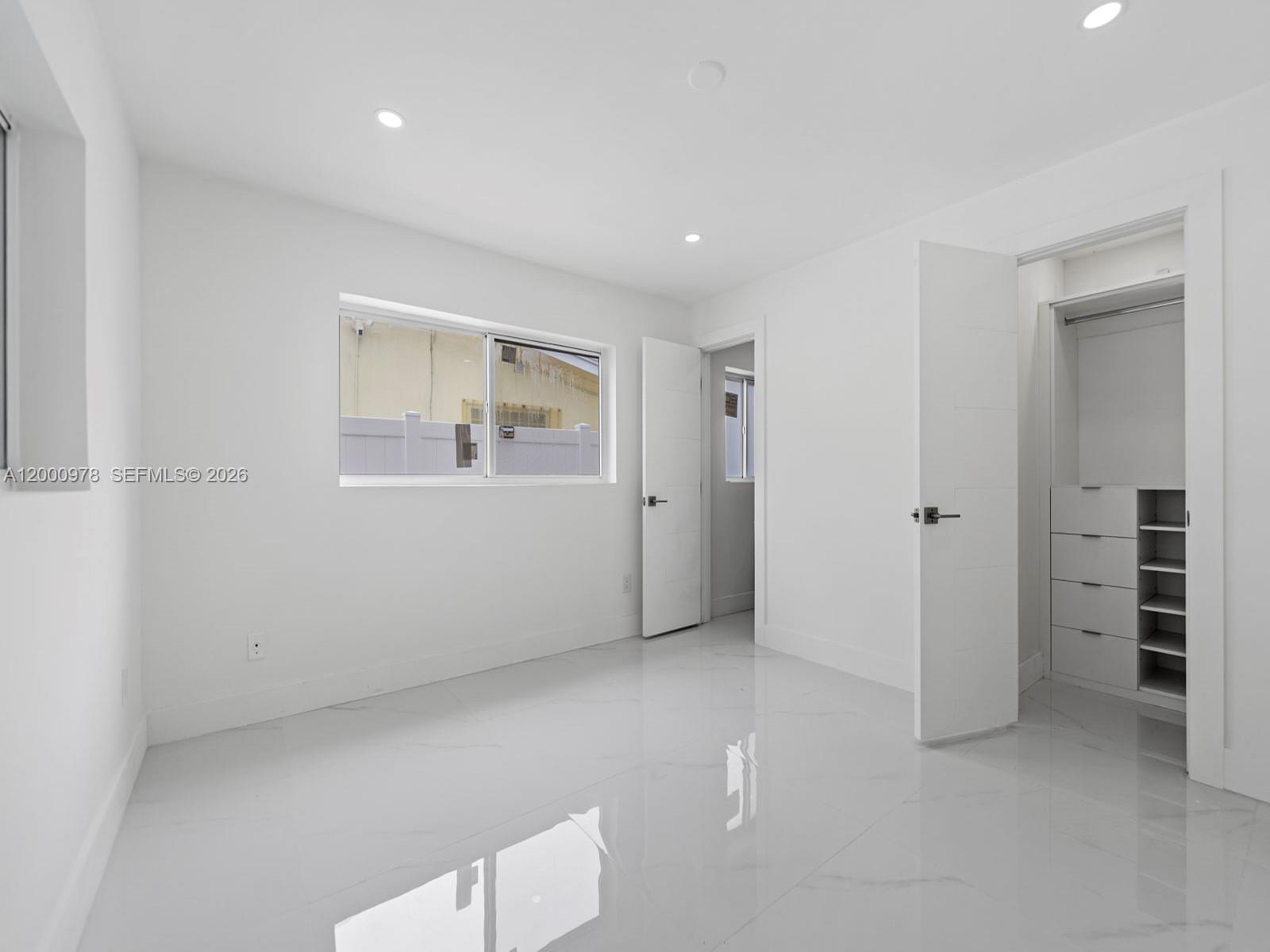 RIO NUEVO ISLE - Residential