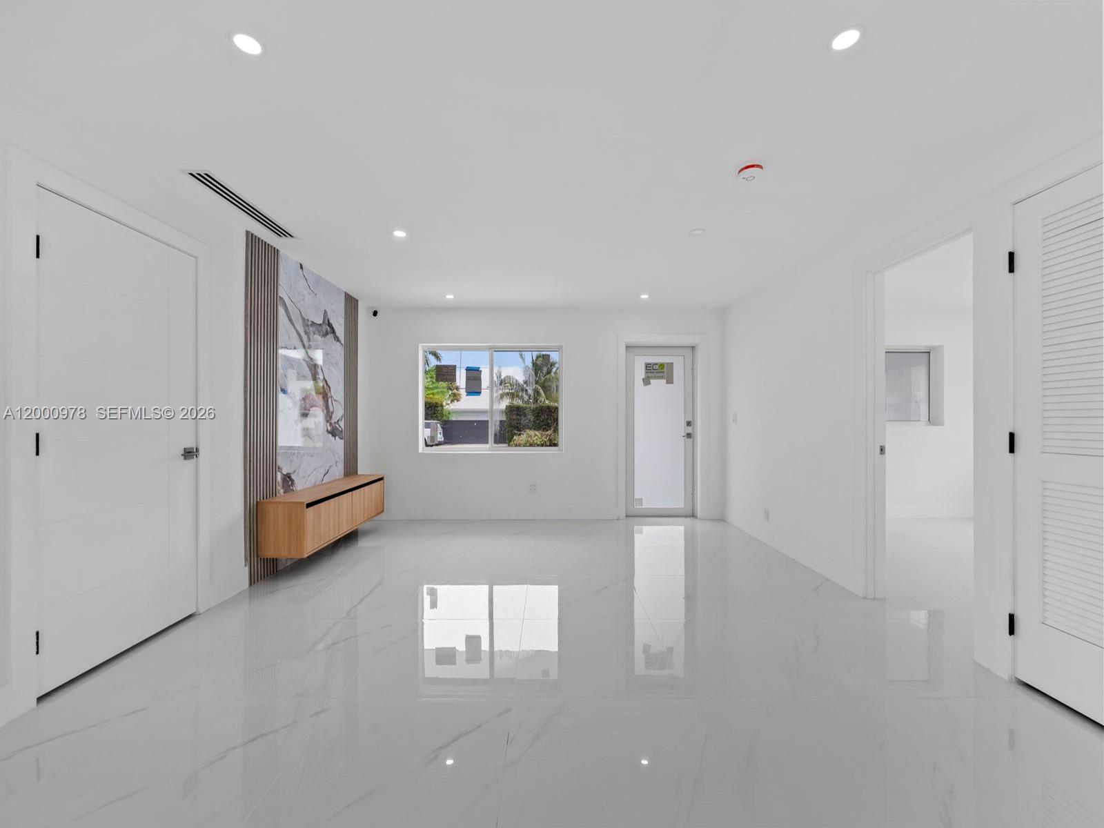 RIO NUEVO ISLE - Residential