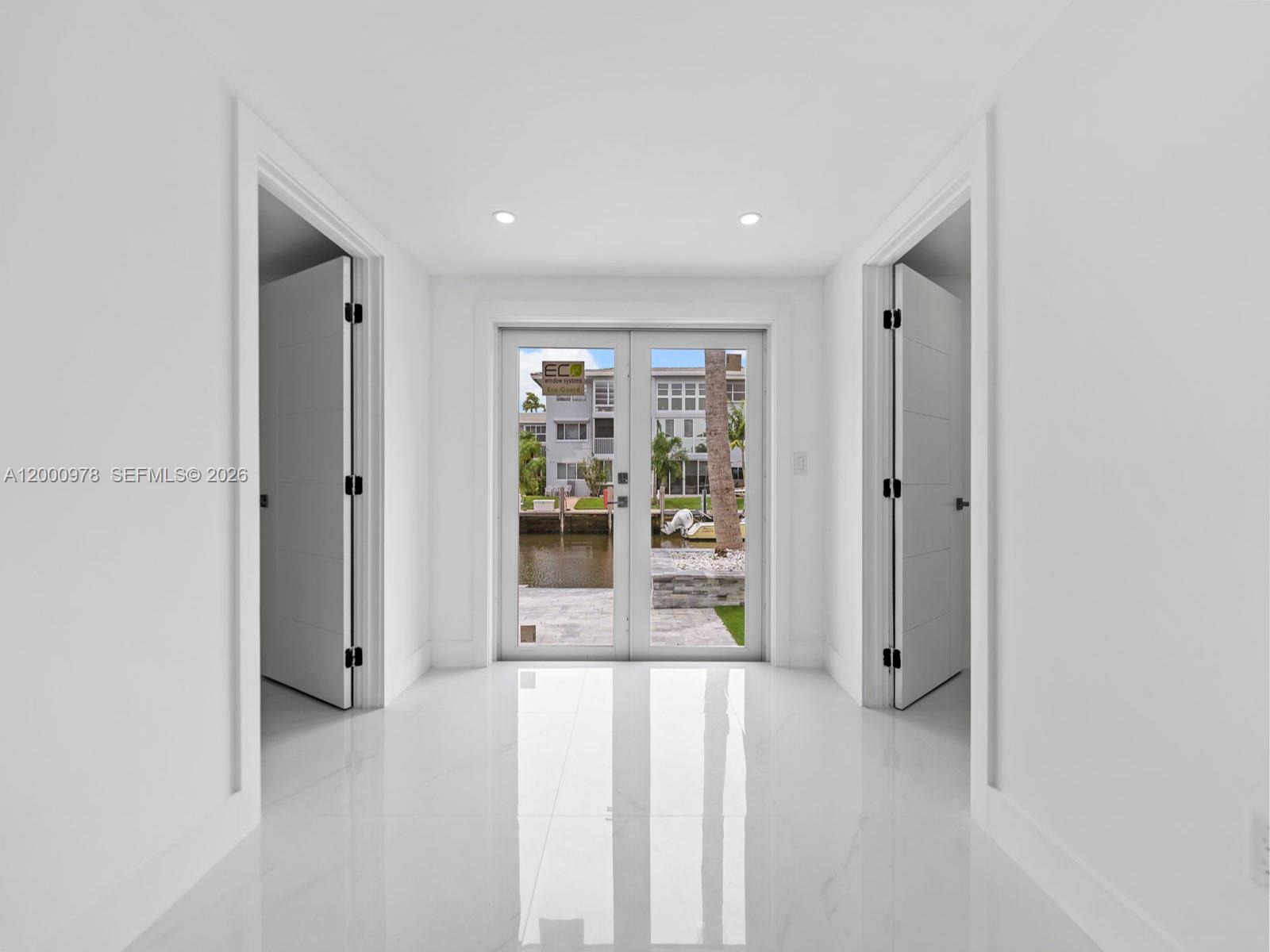 RIO NUEVO ISLE - Residential