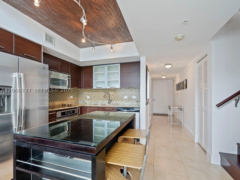 41 SE 5th St 2310