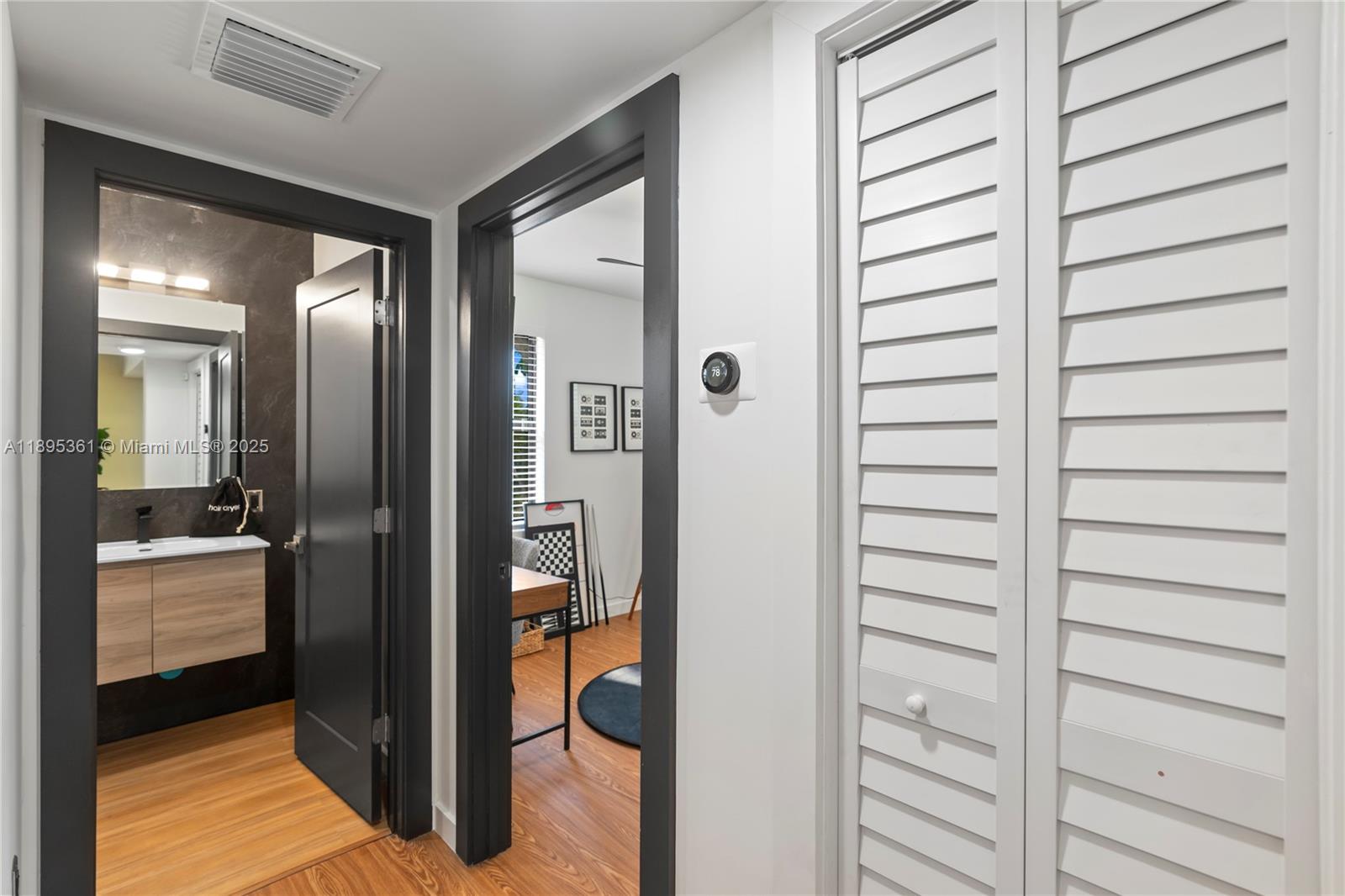 OVERBROOK SHORES NO 3 - Residential Lease