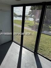 LAGO DEL REY CONDO - Residential