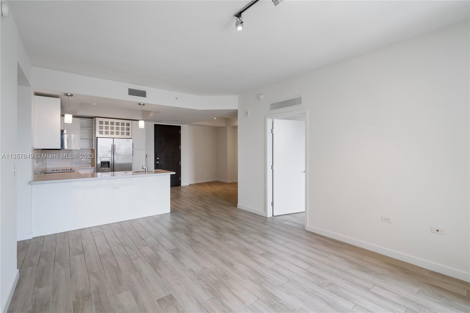 NINE AT MARY BRICKELL VIL - Residential