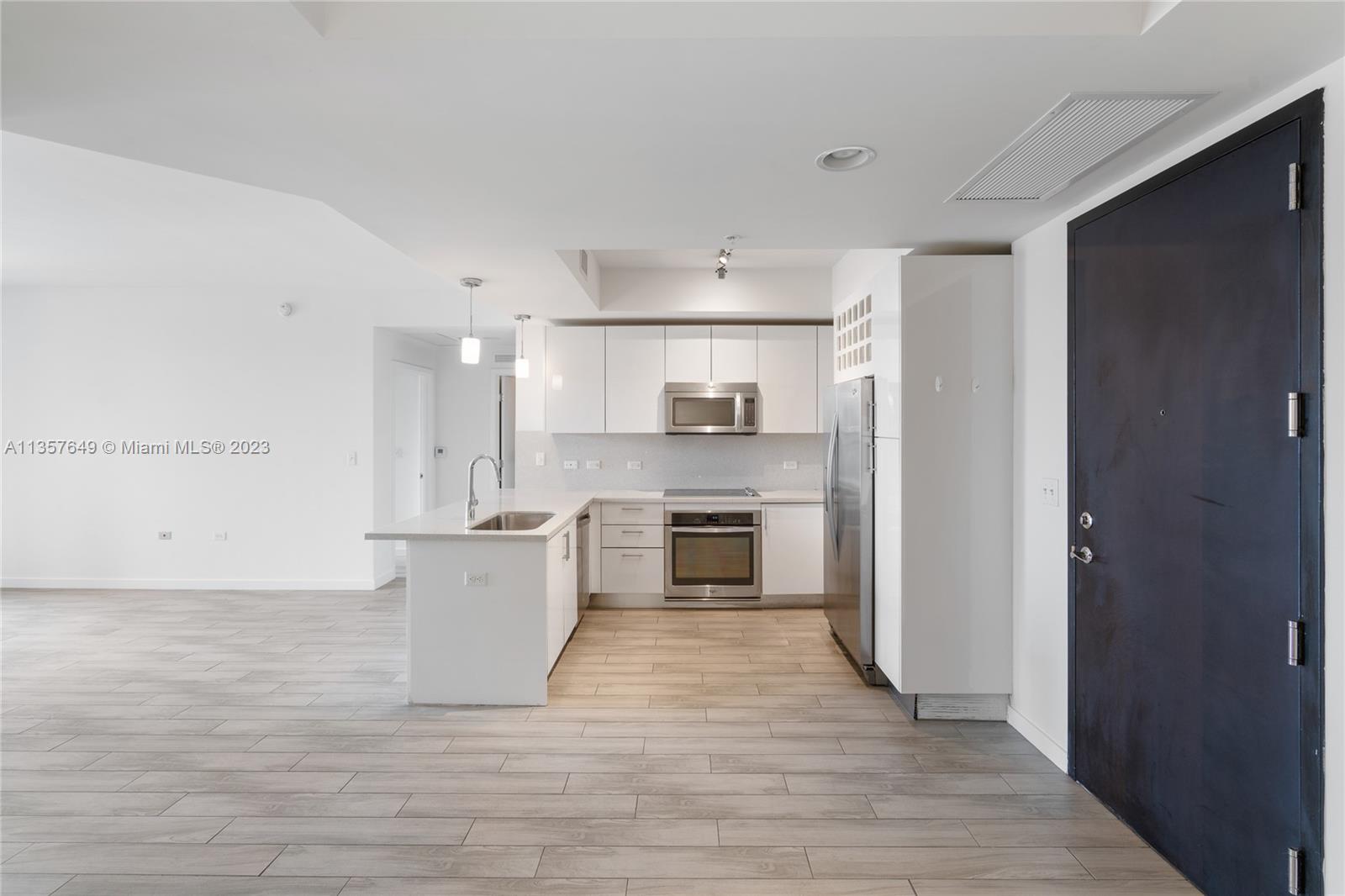 NINE AT MARY BRICKELL VIL - Residential