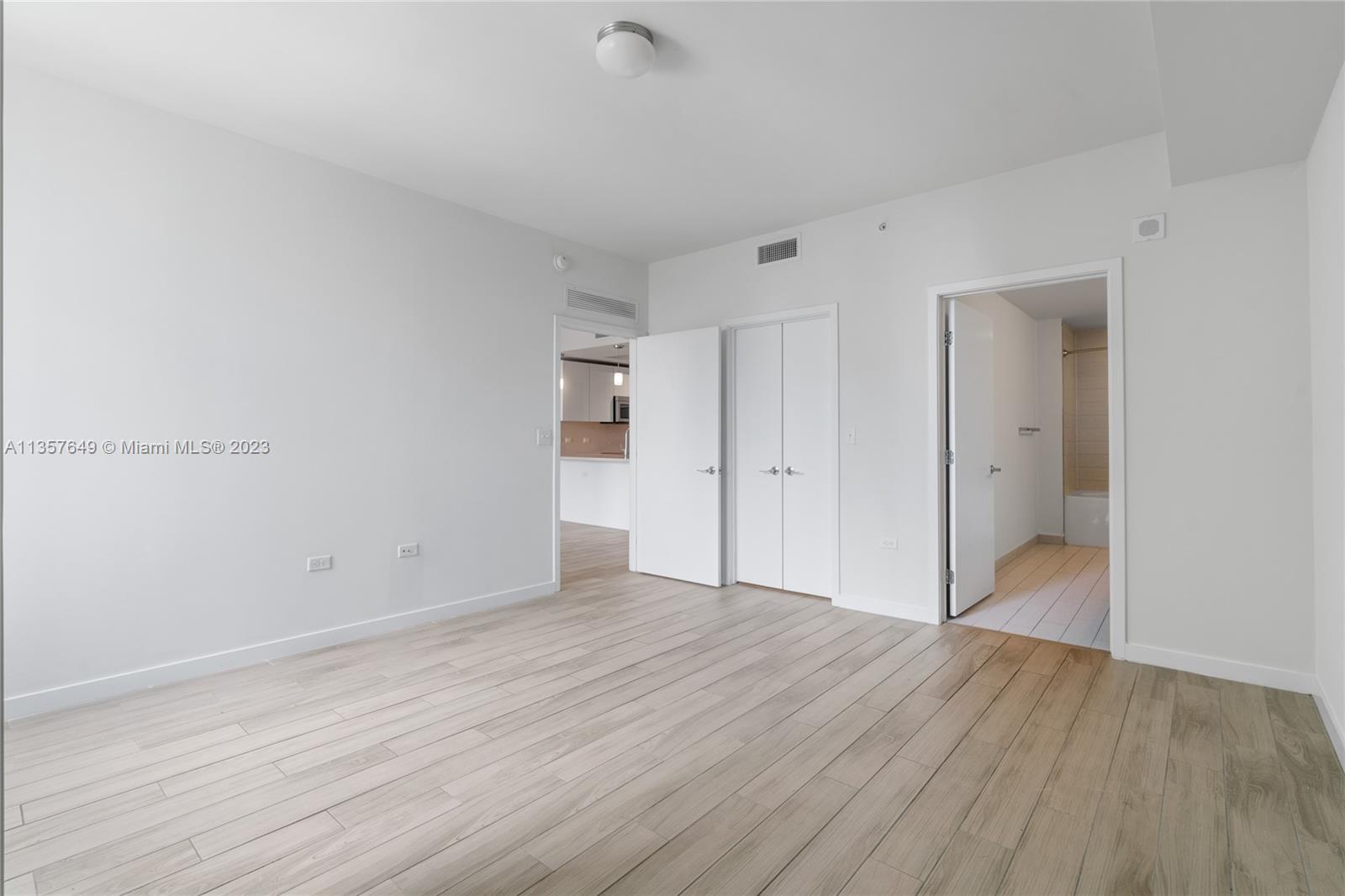 NINE AT MARY BRICKELL VIL - Residential