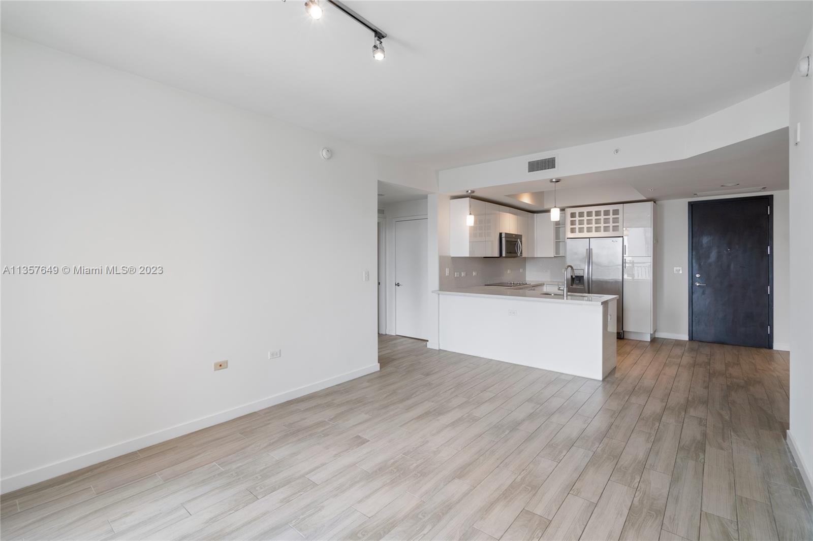 NINE AT MARY BRICKELL VIL - Residential