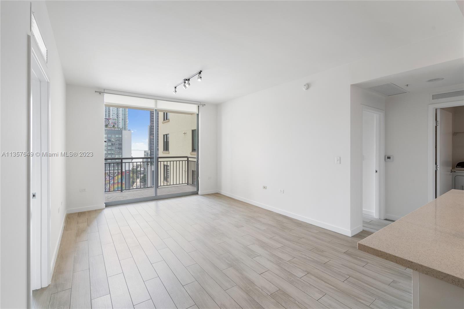 NINE AT MARY BRICKELL VIL - Residential