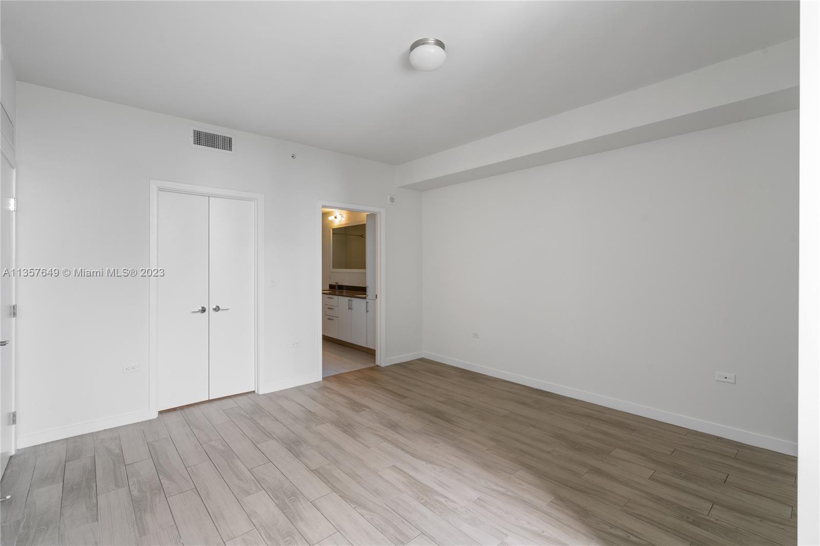 NINE AT MARY BRICKELL VIL - Residential