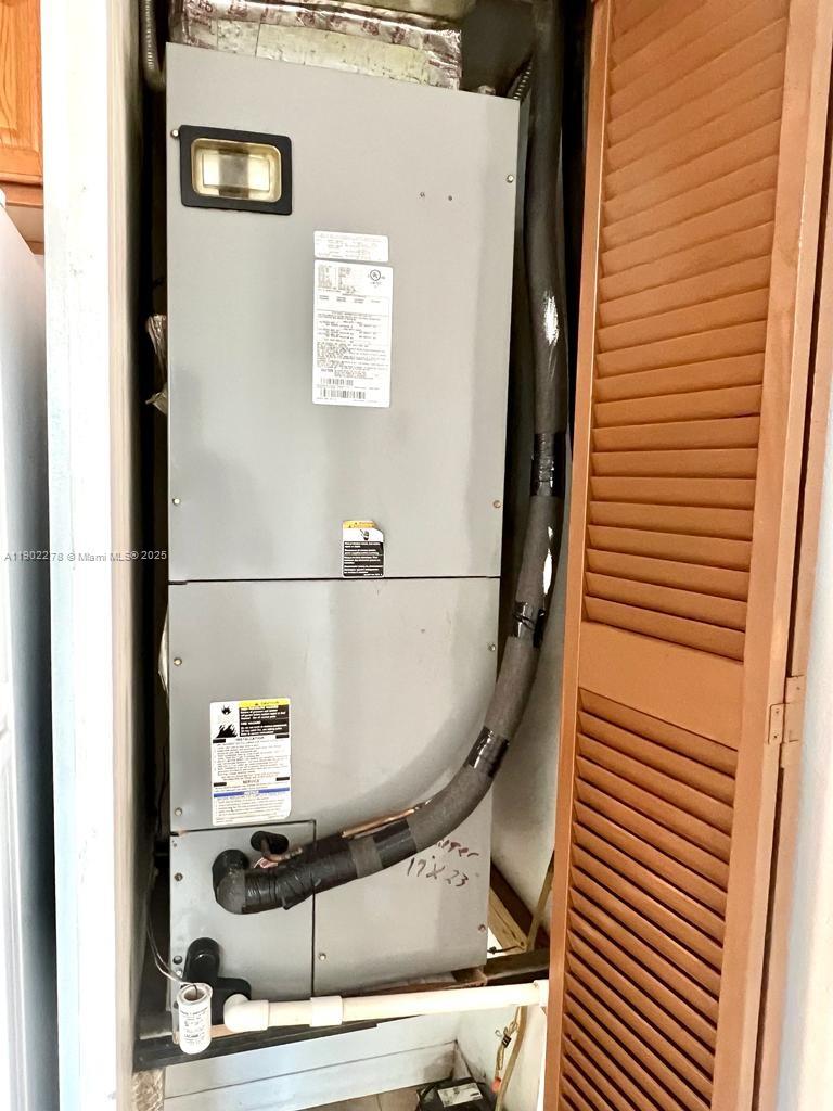 COLLIER GROVES - Residential Lease