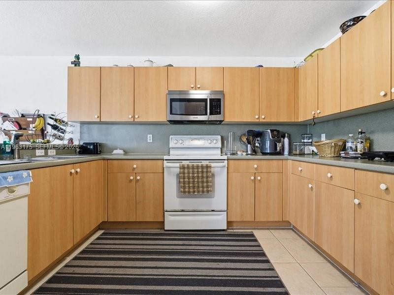 SILVER SHORES (PARCELS A - Residential