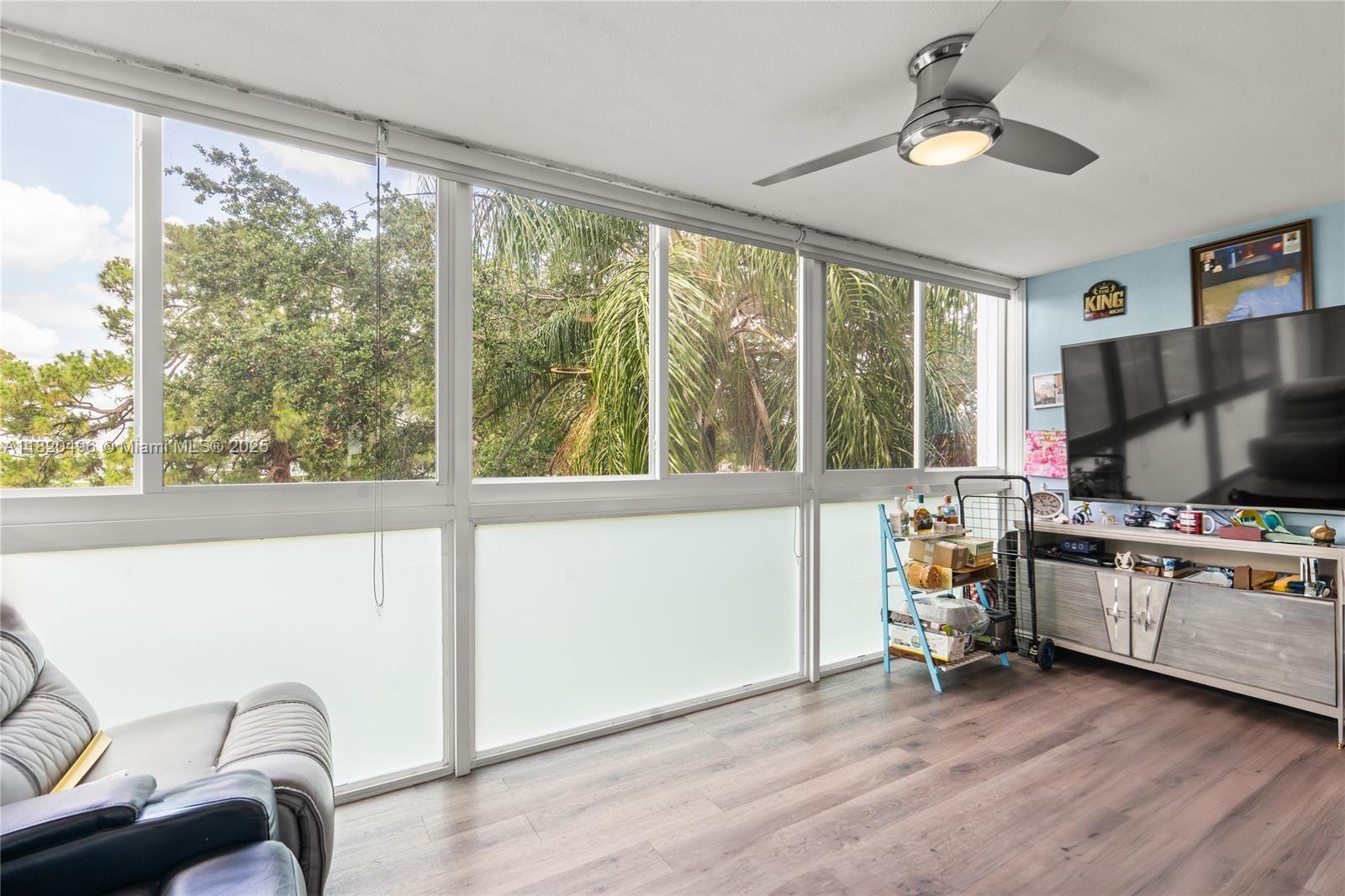 ELLESMERE B CONDO - Residential