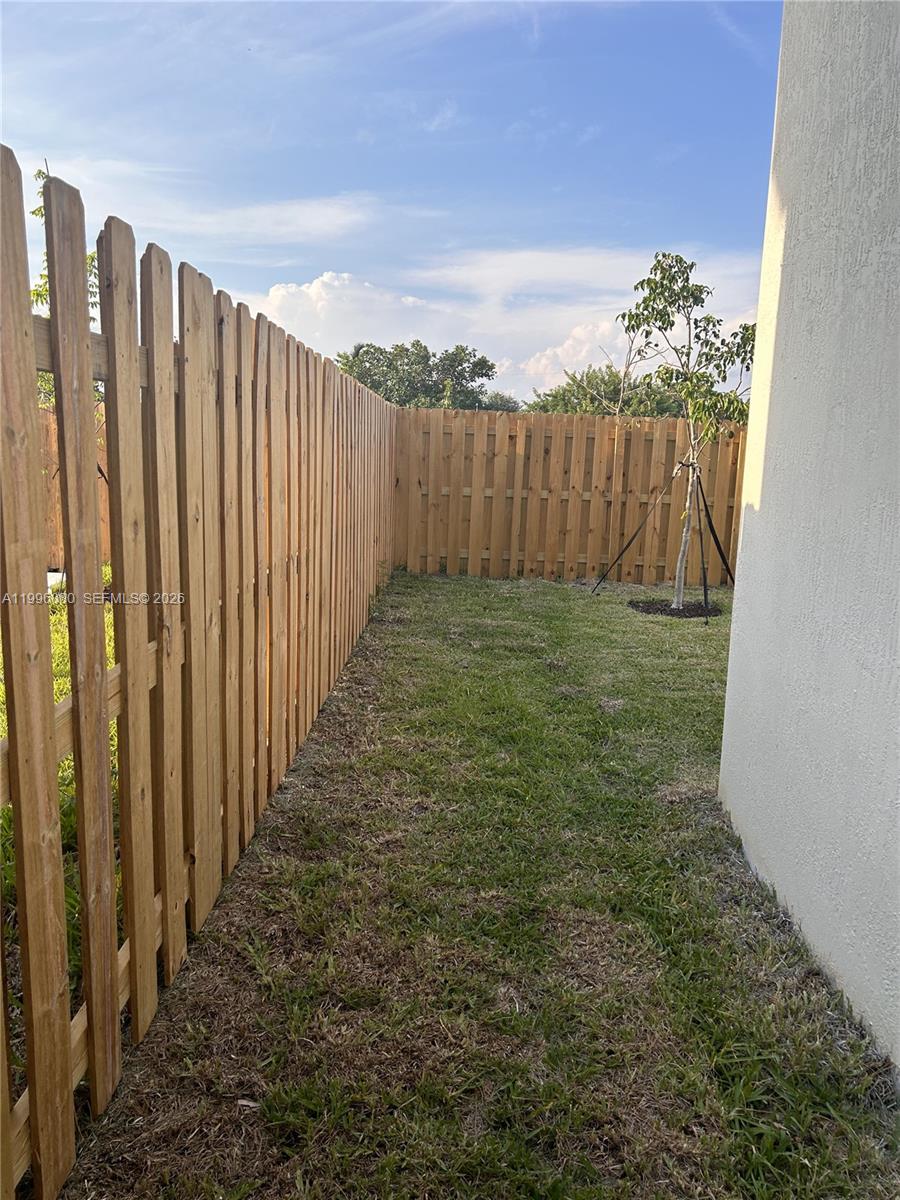 GOLF ESTS - Residential Lease