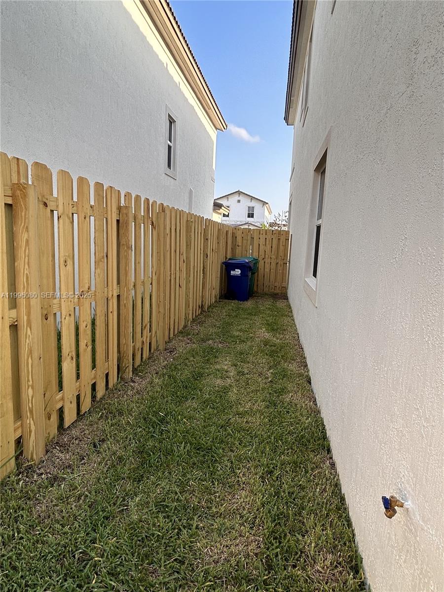 GOLF ESTS - Residential Lease