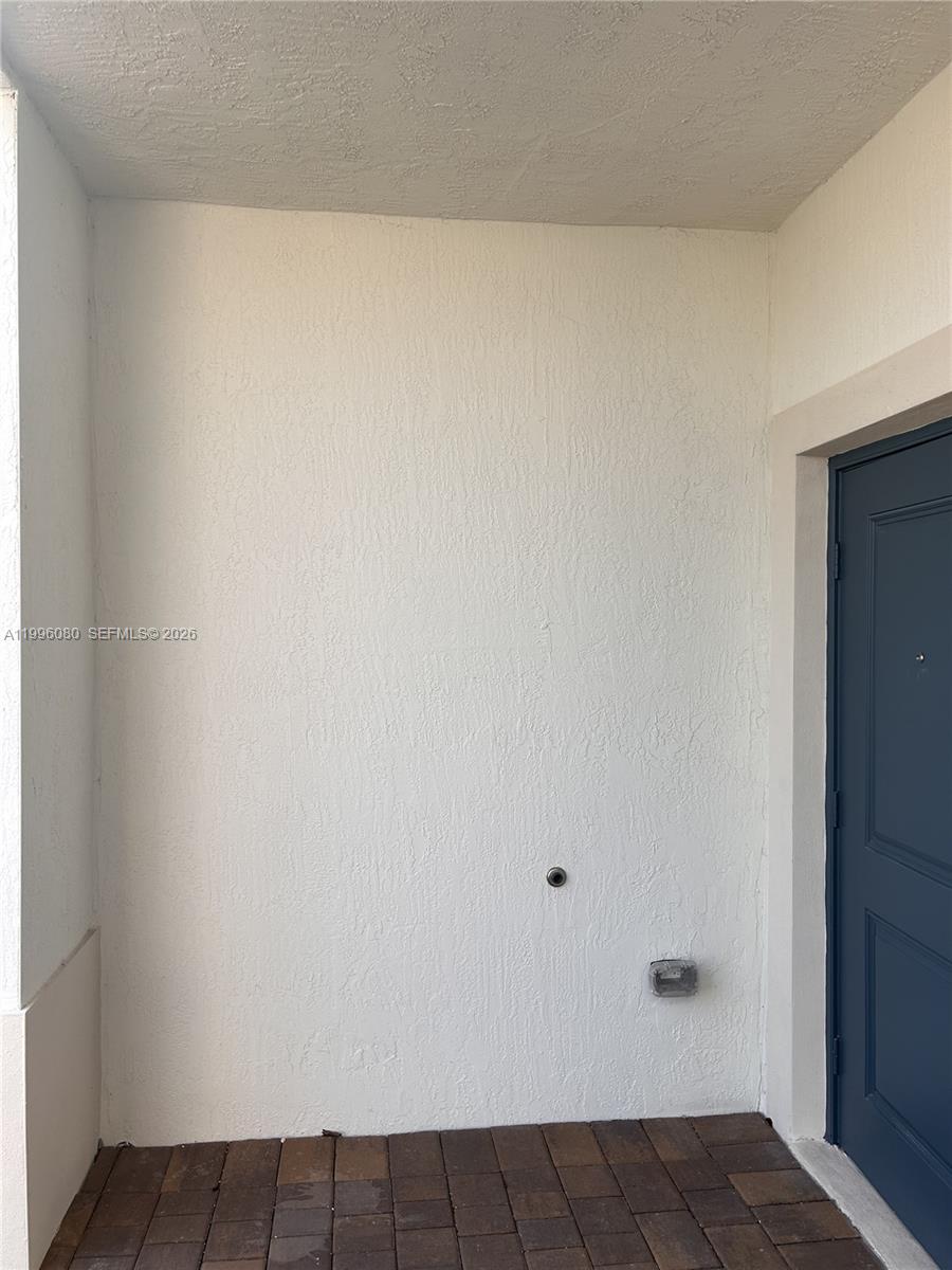 GOLF ESTS - Residential Lease