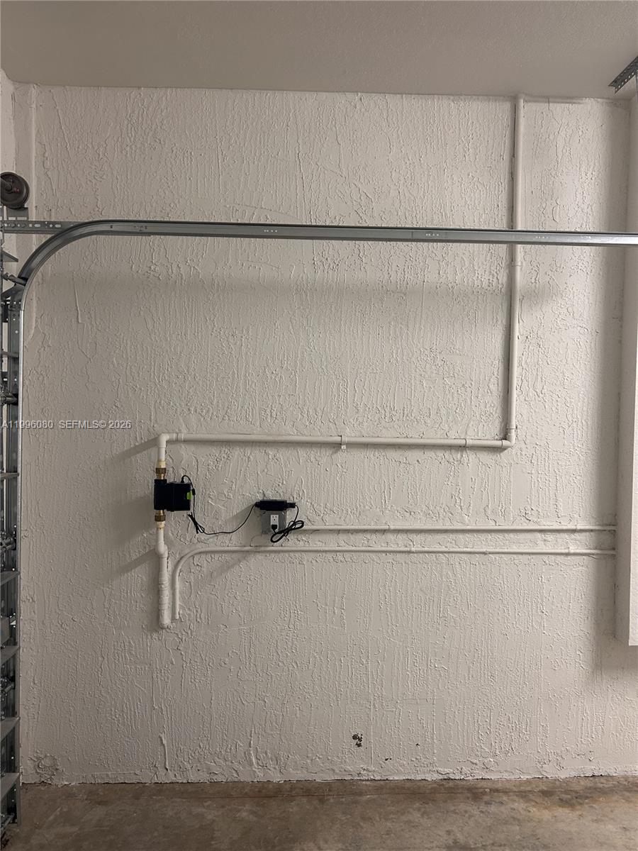 GOLF ESTS - Residential Lease