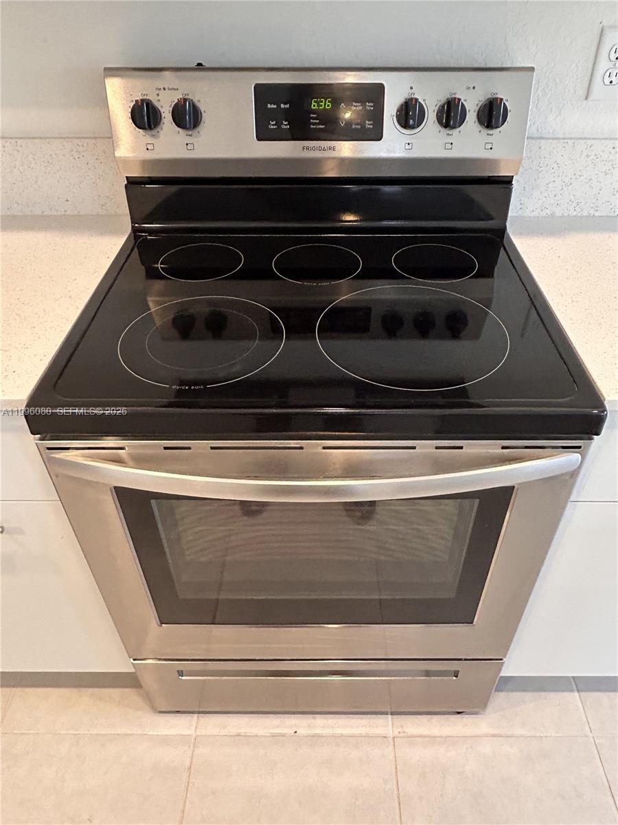 GOLF ESTS - Residential Lease