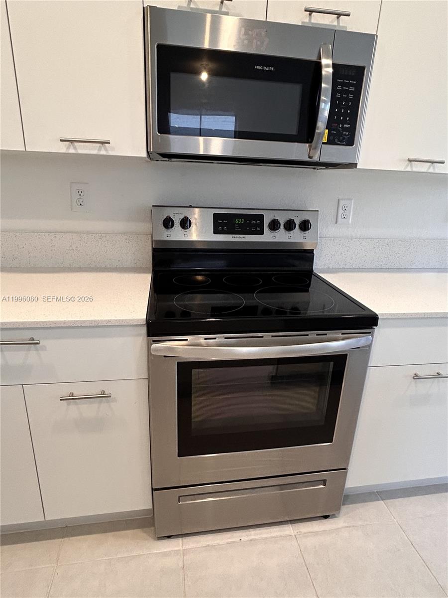 GOLF ESTS - Residential Lease