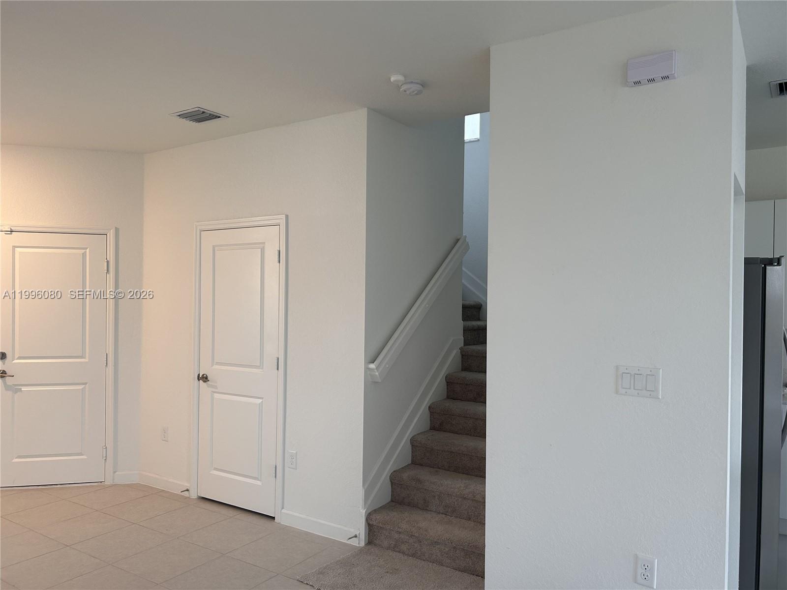 GOLF ESTS - Residential Lease