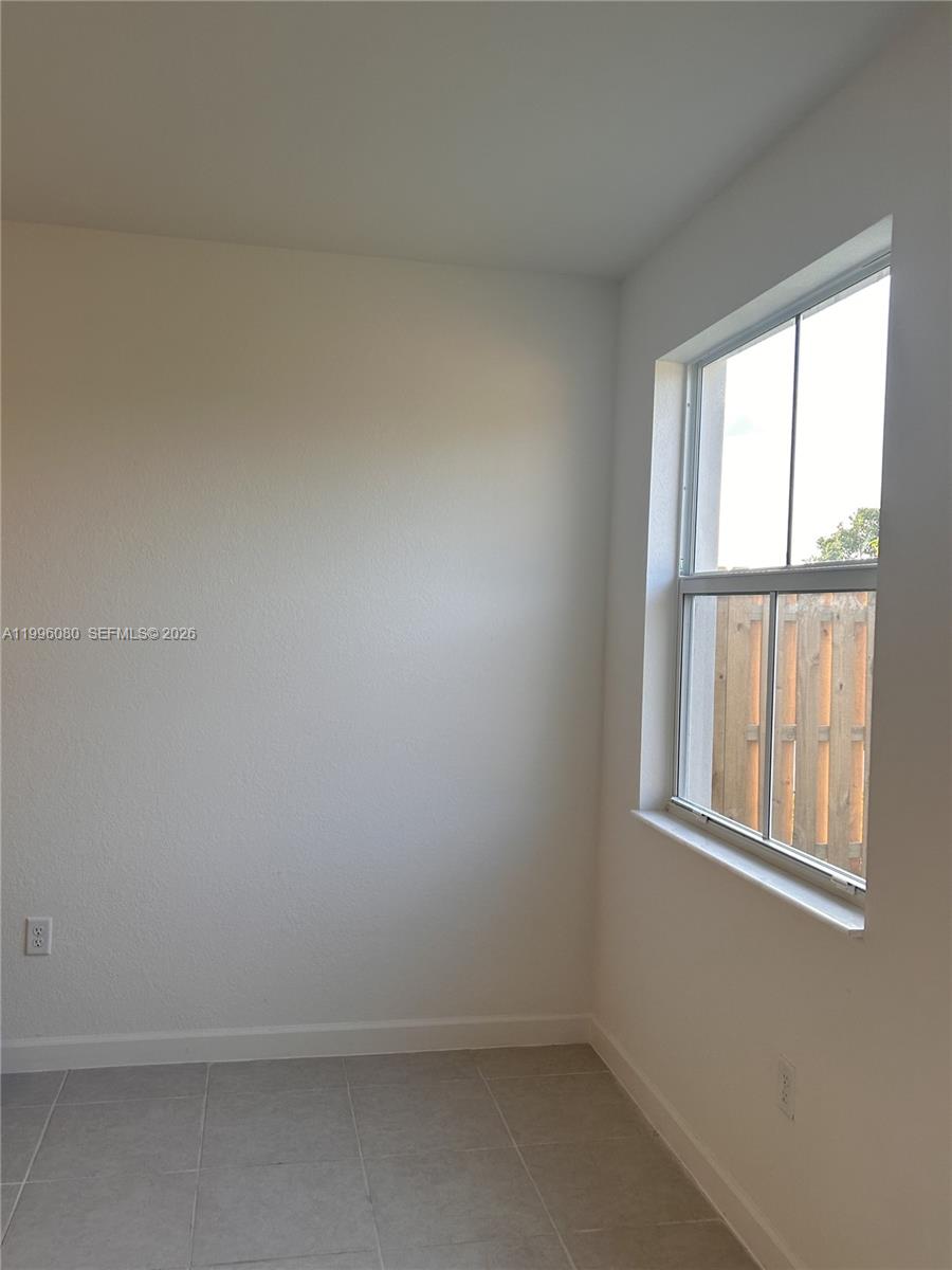 GOLF ESTS - Residential Lease