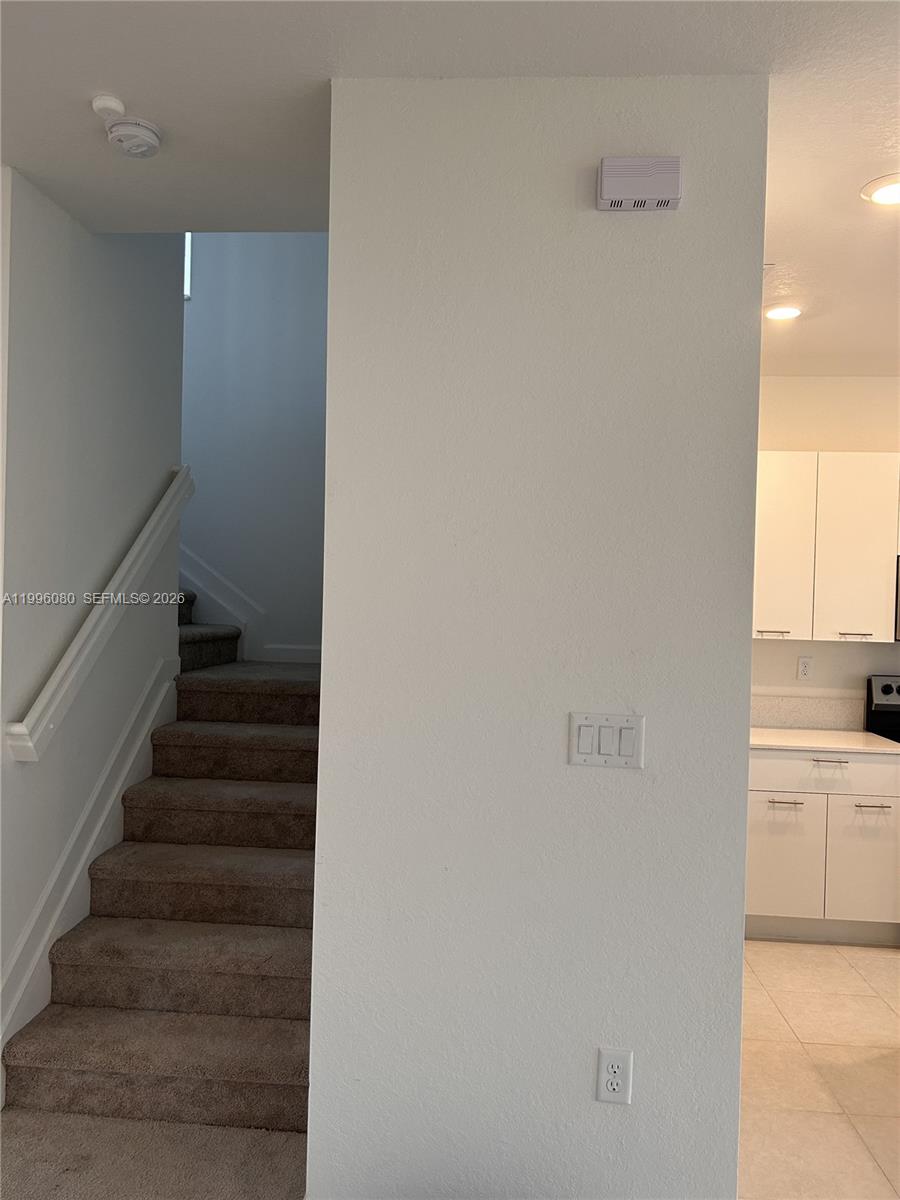 GOLF ESTS - Residential Lease