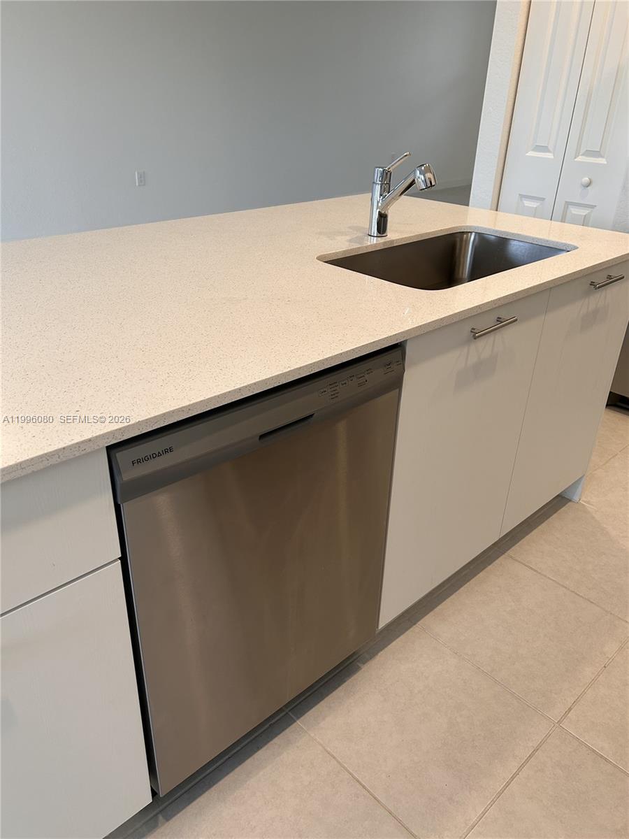 GOLF ESTS - Residential Lease