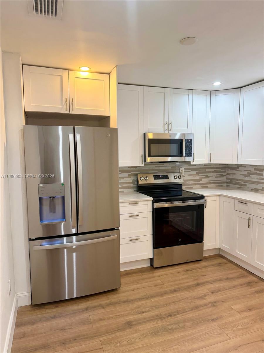 CASTILIAN COURT - Residential