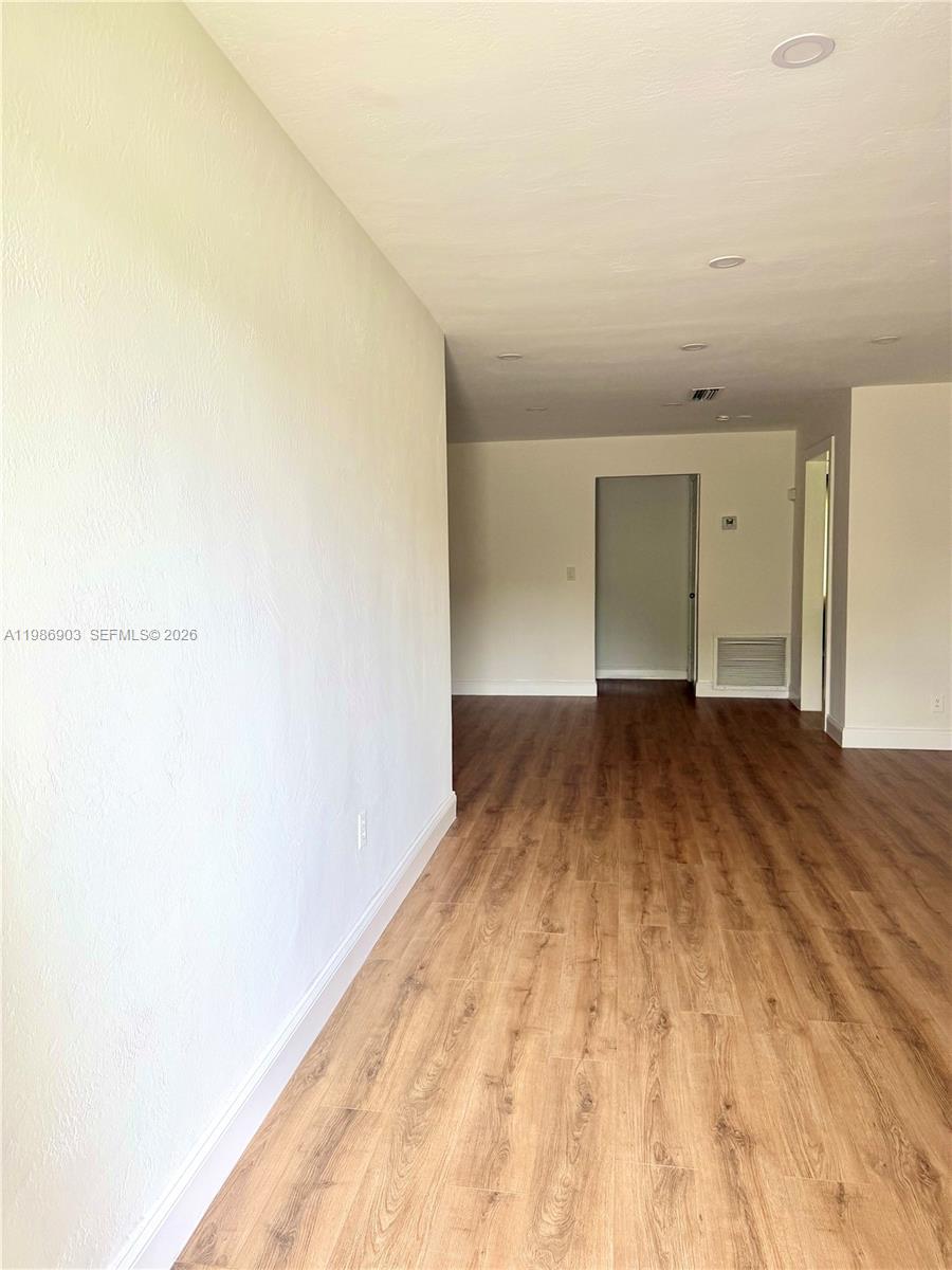 CASTILIAN COURT - Residential