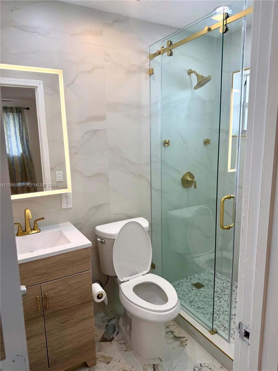 CASTILIAN COURT - Residential