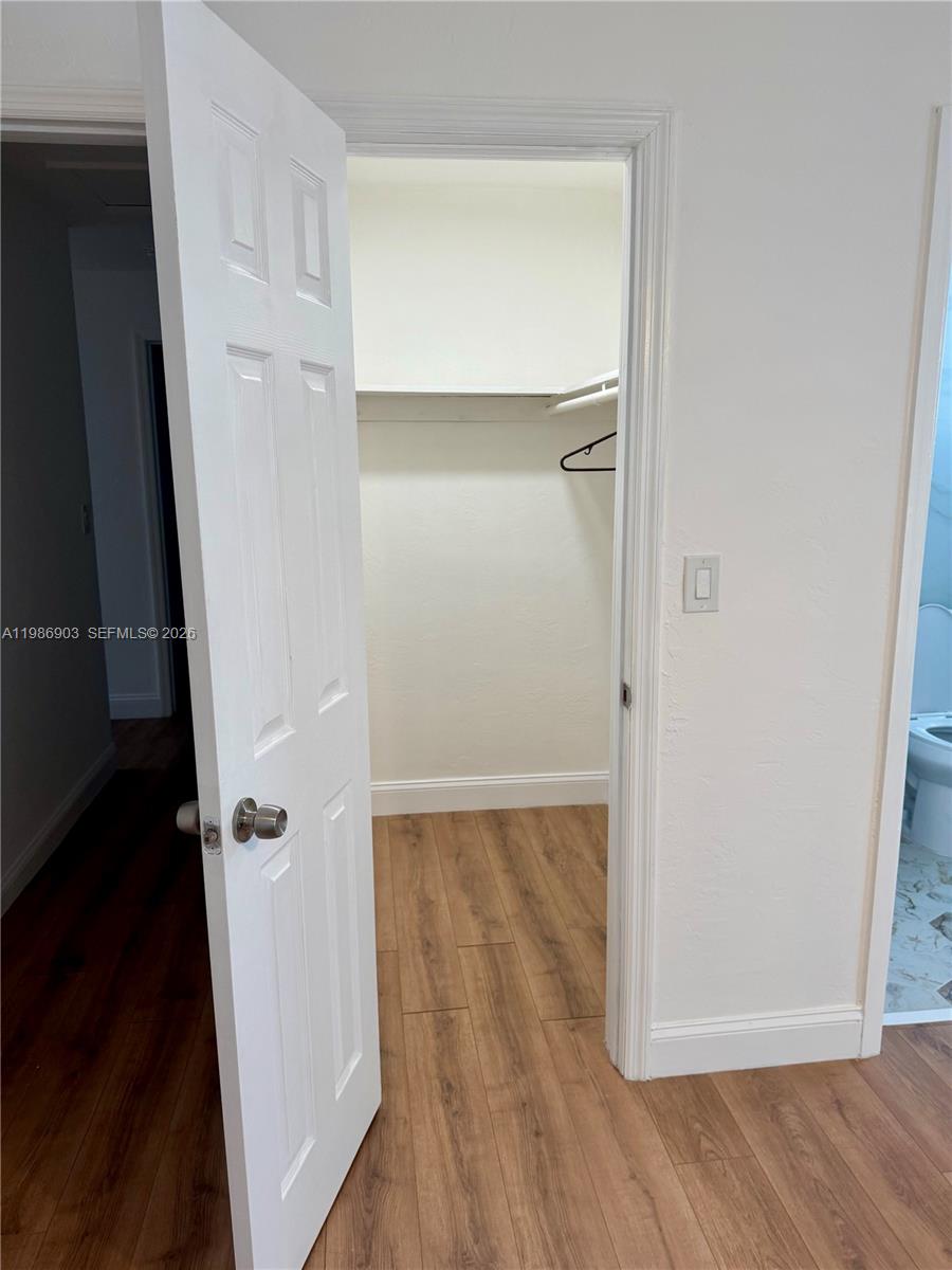 CASTILIAN COURT - Residential