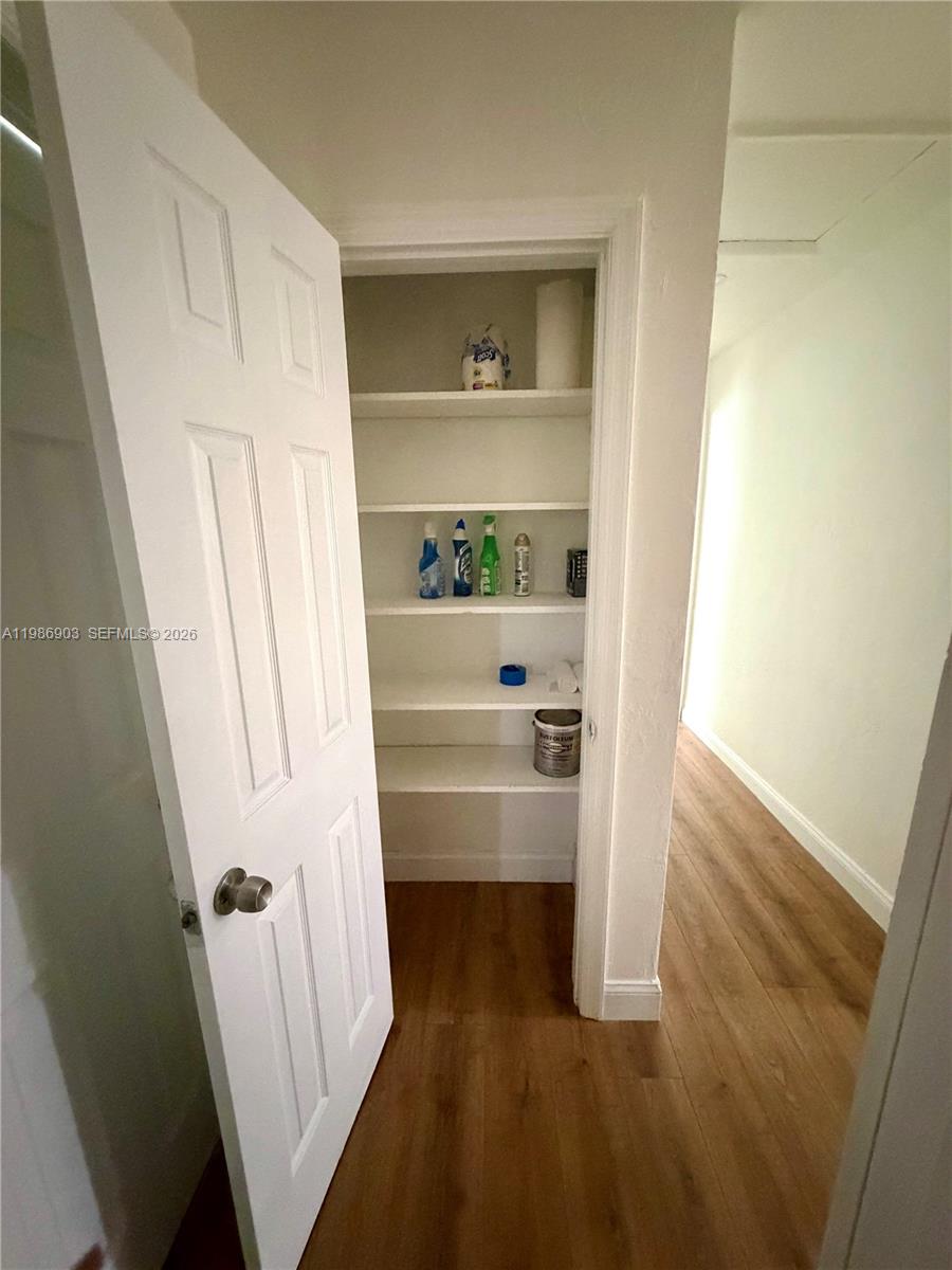 CASTILIAN COURT - Residential