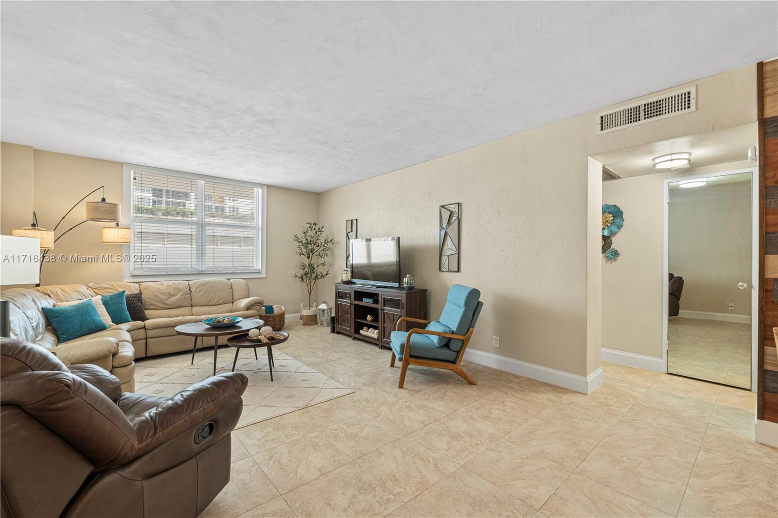 GALT TOWERS CONDO - Residential Lease