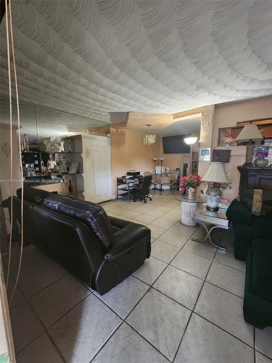 HIGHVIEW GARDENS SEC B - Residential