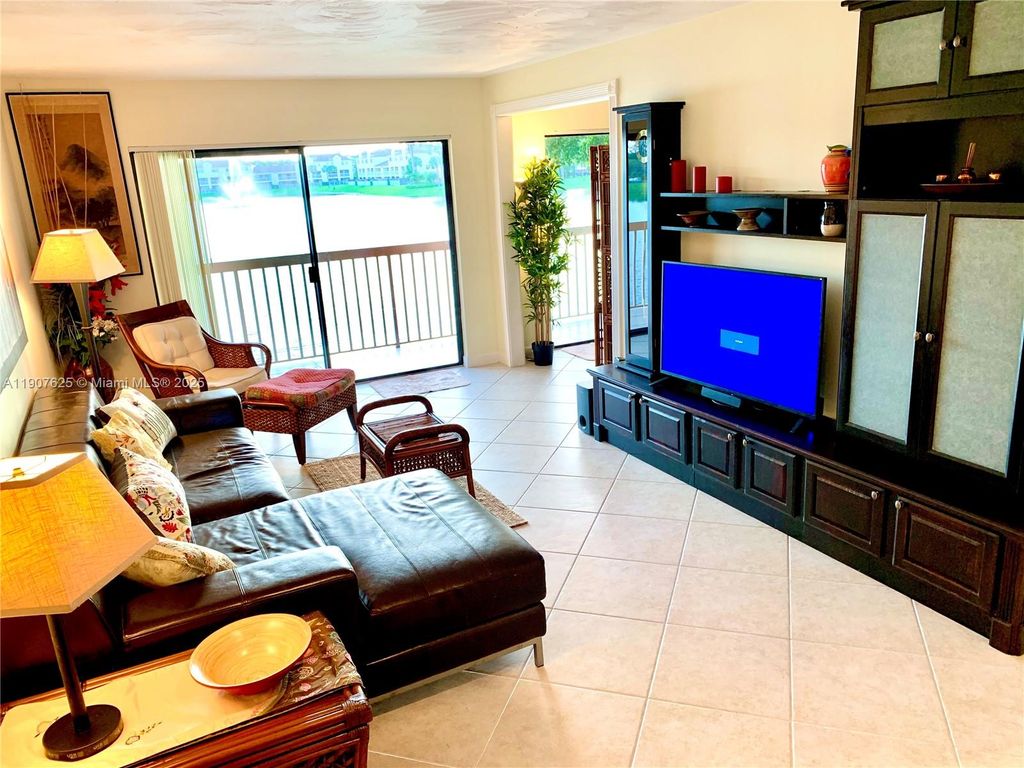 Photo of 5200 NW 31st Ave #134, Fort Lauderdale, FL 33309 (MLS # A11907625)